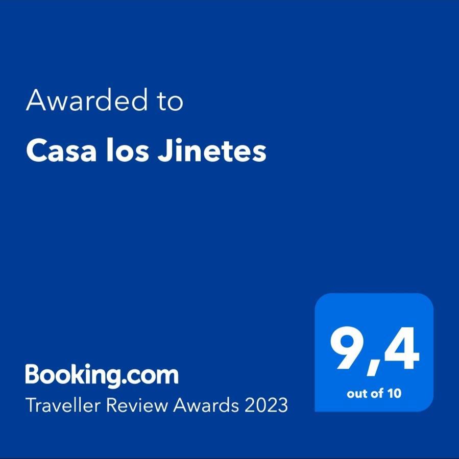 Casa Los Jinetes Кармона Екстериор снимка