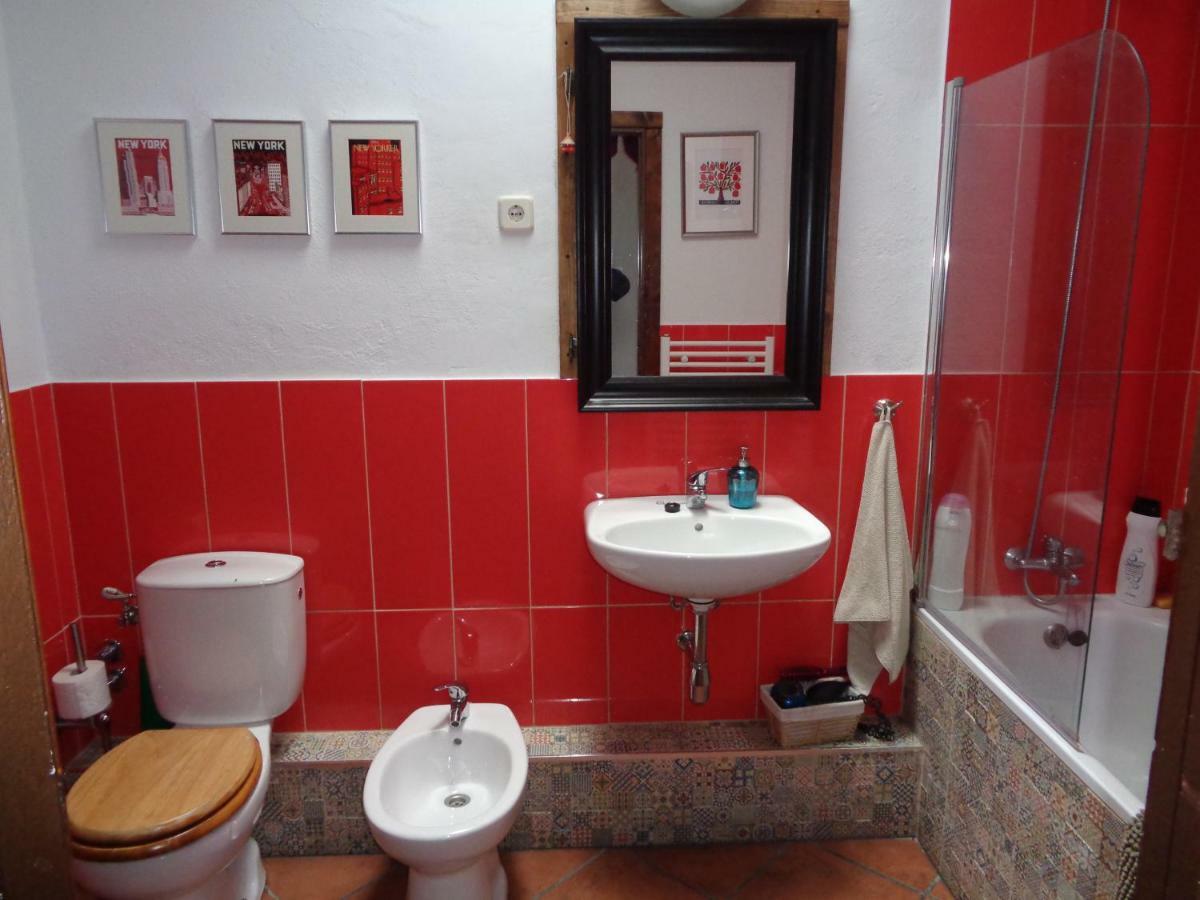 Casa Los Jinetes Кармона Екстериор снимка